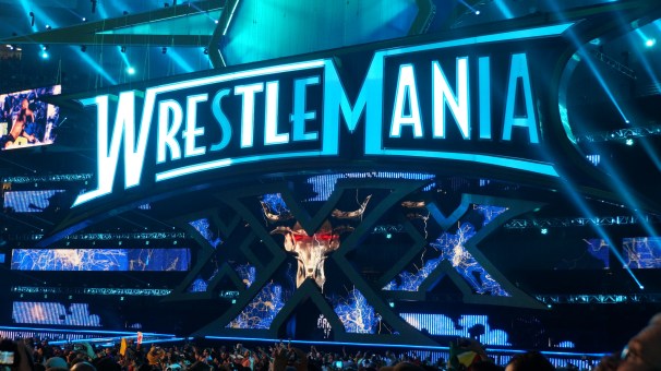 How would Wrestlemania 30 have turned out if main evented by Daniel Bryan and CM Punk? (SOURCE: Miguel Discart's Flickr photostream)